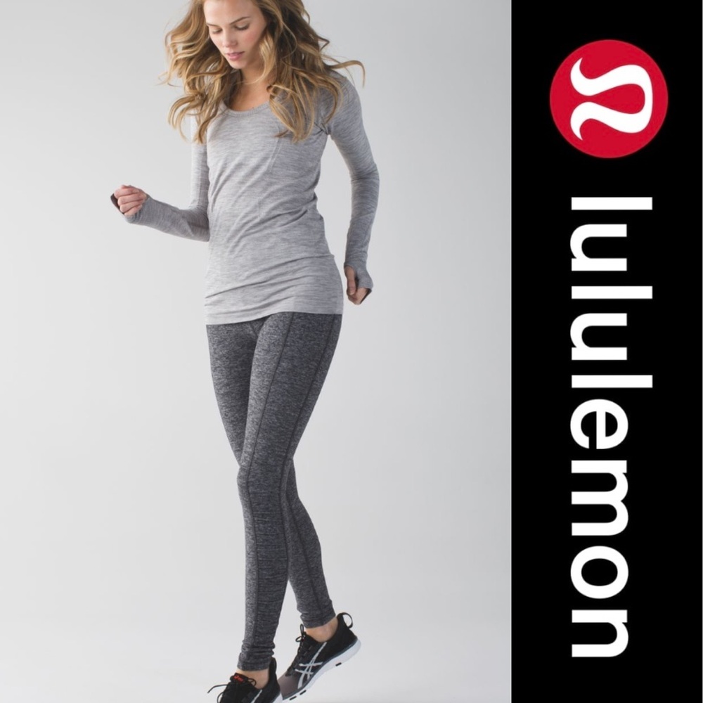 Lululemon Run: Turn Around Tight
Heathered Black 6 Ruched Ruching Leggings Pants